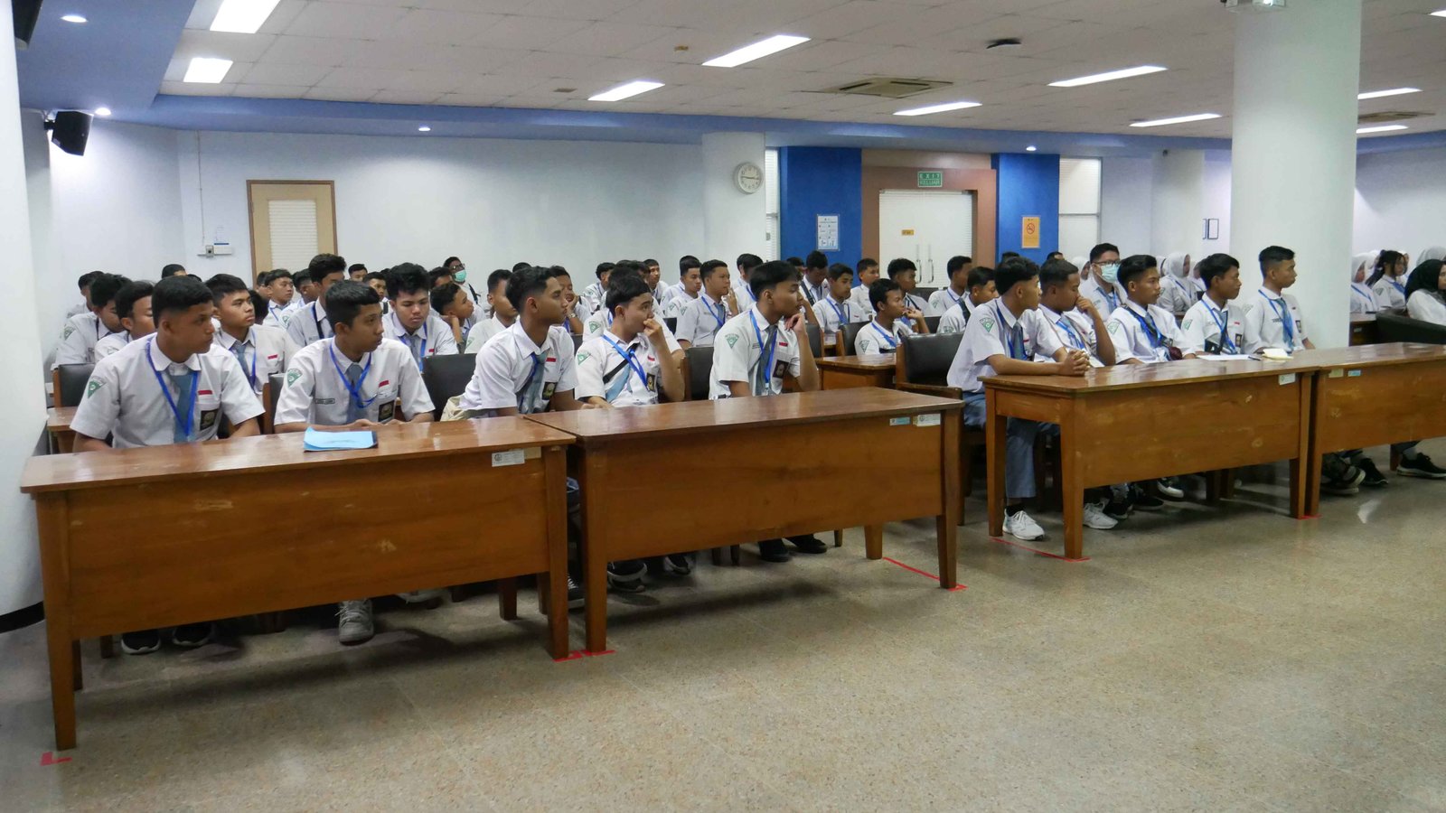 SMK Palapa Pare Goes To Bali : Day 1 Kunjungan kekampus Institut Teknologi Sepuluh November (ITS) 